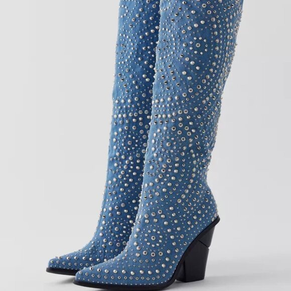 Azalea Wang Texas Studded Cowboy Boot. Sz: 6.5